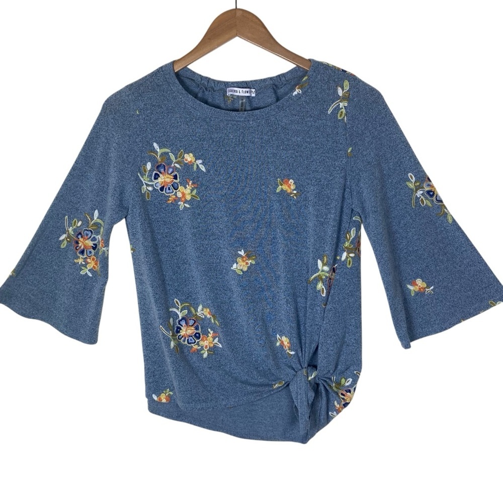 Figueroa & Flower Blue Floral Embroidered Tie Front Knit Top PM Boho